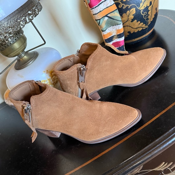 Steve Madden Brown Suede Ankle Booties - Picture 8 of 15